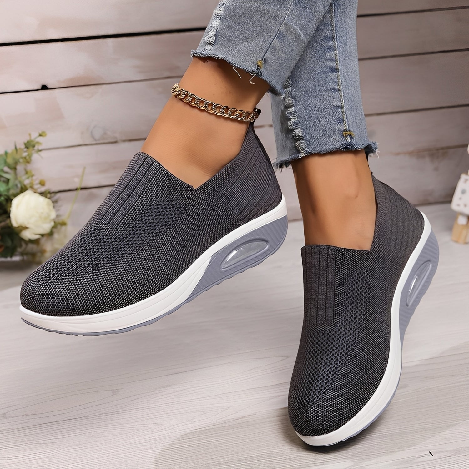 Rafaela - Women's airy footwear