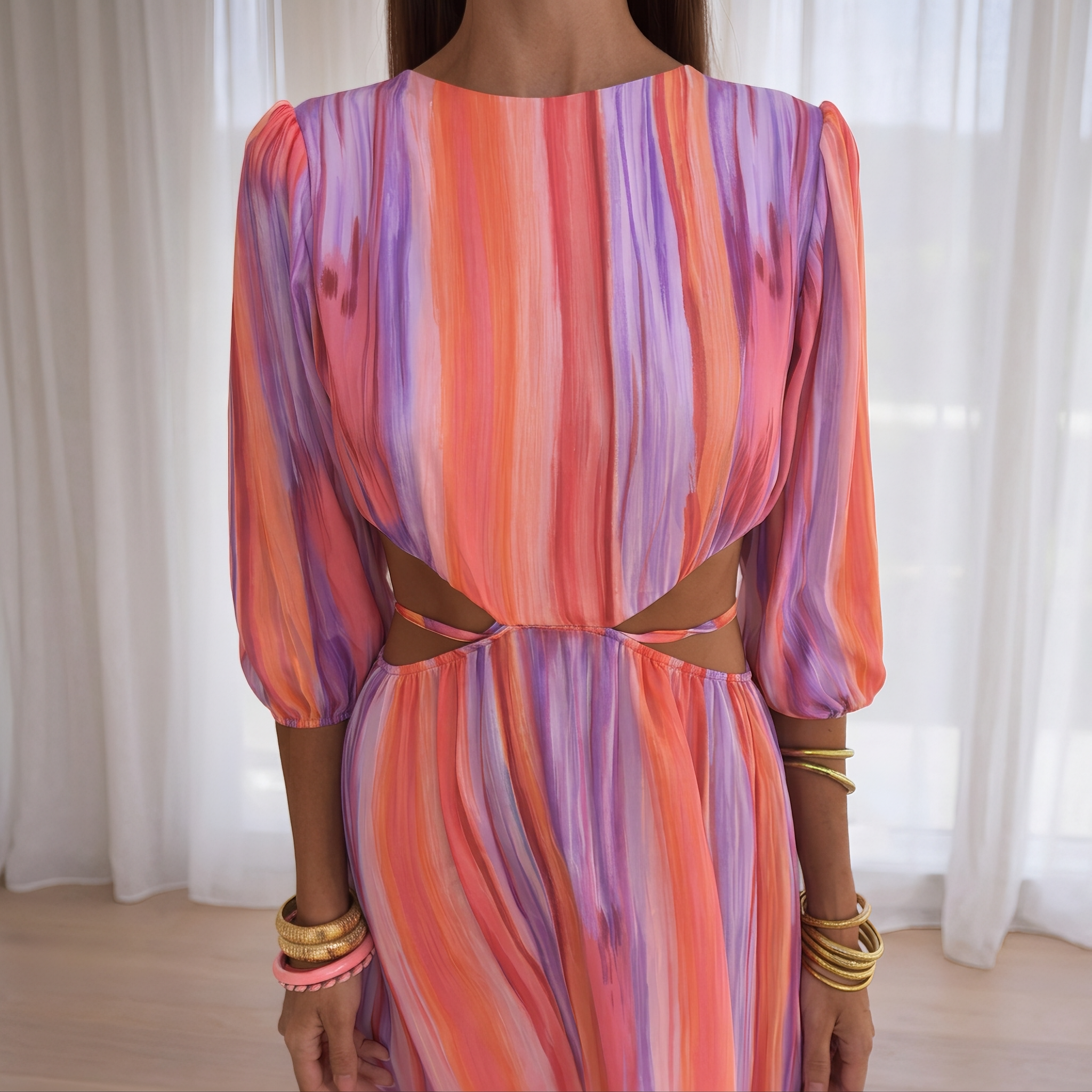 Anja - Stylish Open-Back Dress