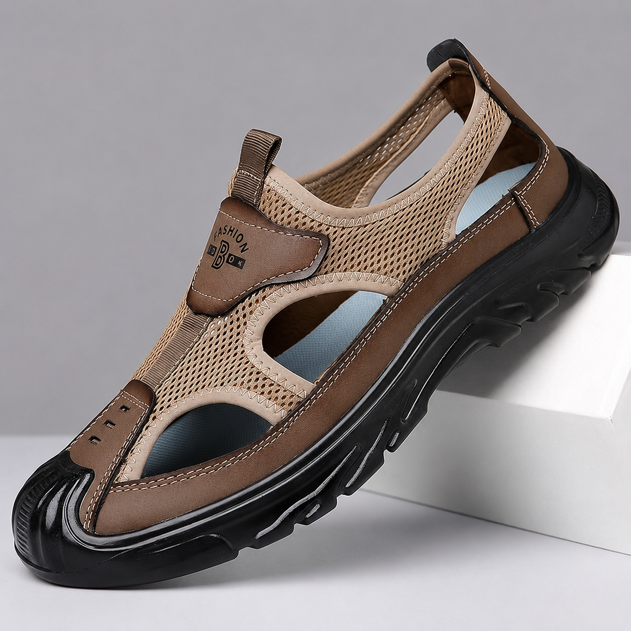 Zareen - Lightweight Outdoor Shoes