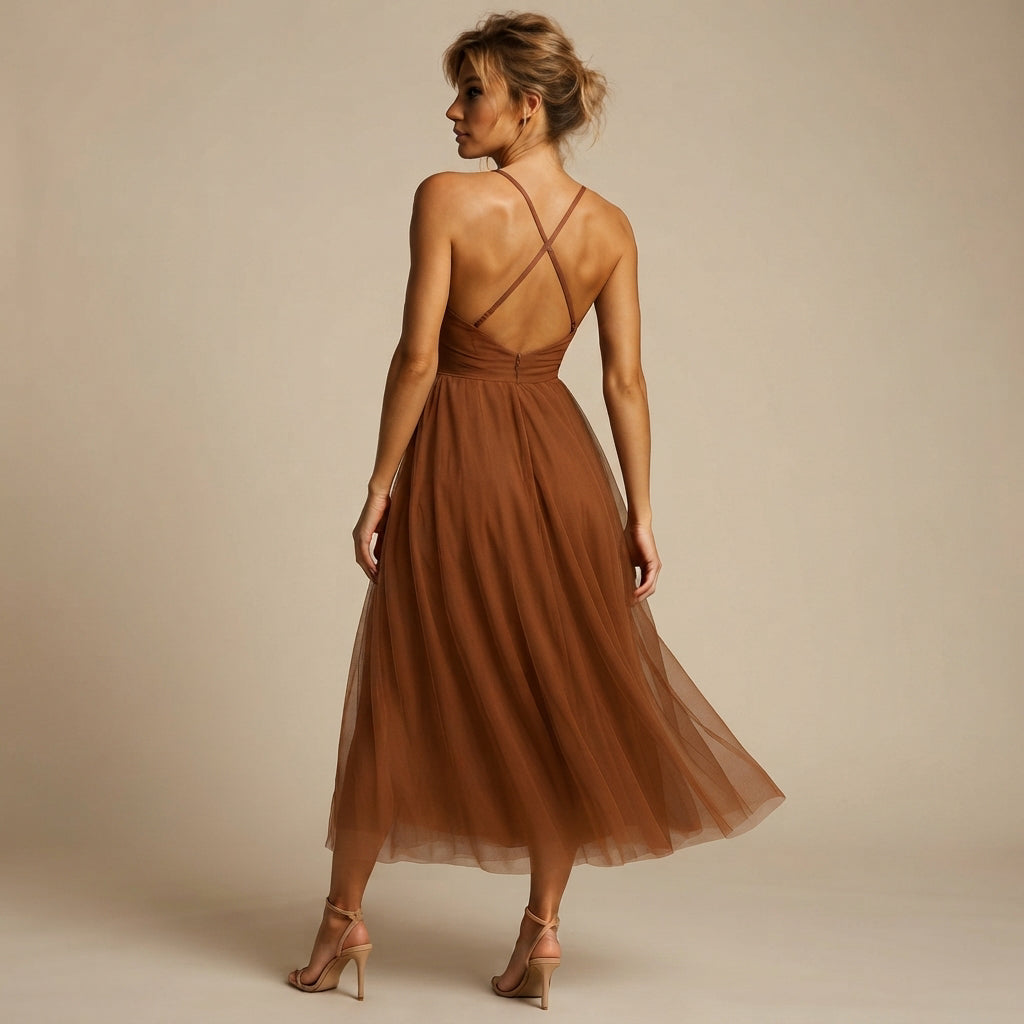 Cynthia - Elegant and Trendy Midi Dress