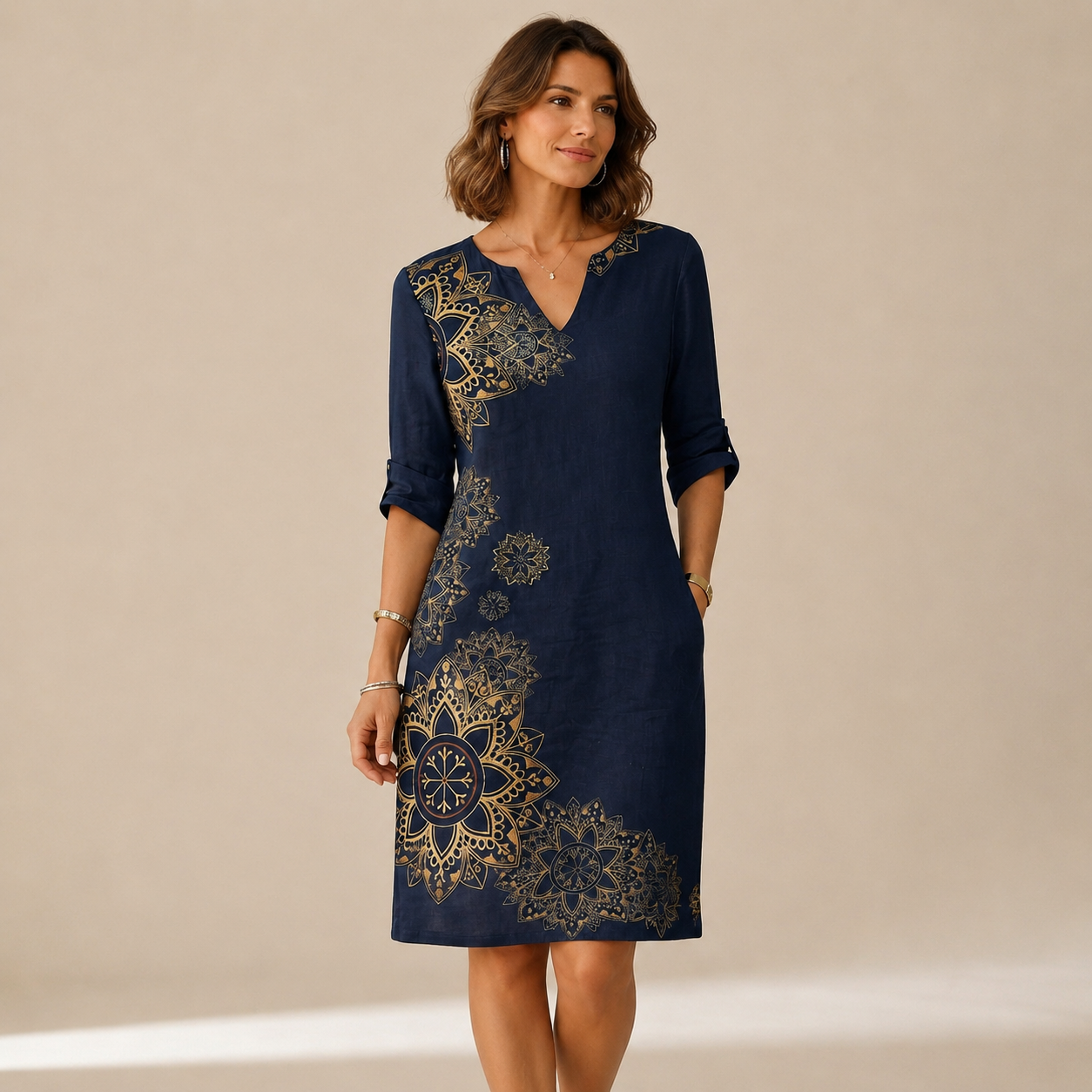 Ninna - Fashionable and Flowing V-Neck Dress