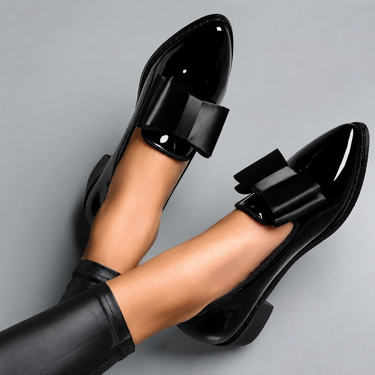 Rachel - Stylish Shoes with Ribbon