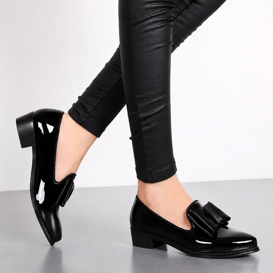 Rachel - Stylish Shoes with Ribbon