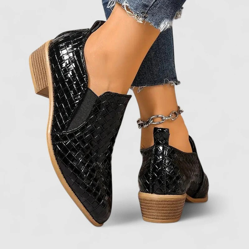 Ellie - Pointed-Toe Bold Loafers
